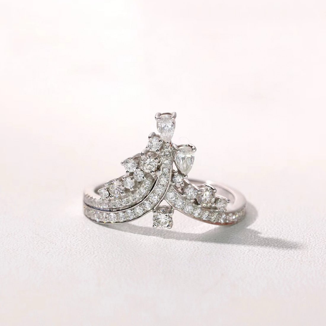 14k Gold 0.75 Ct Natural H Diamond Ring - 4