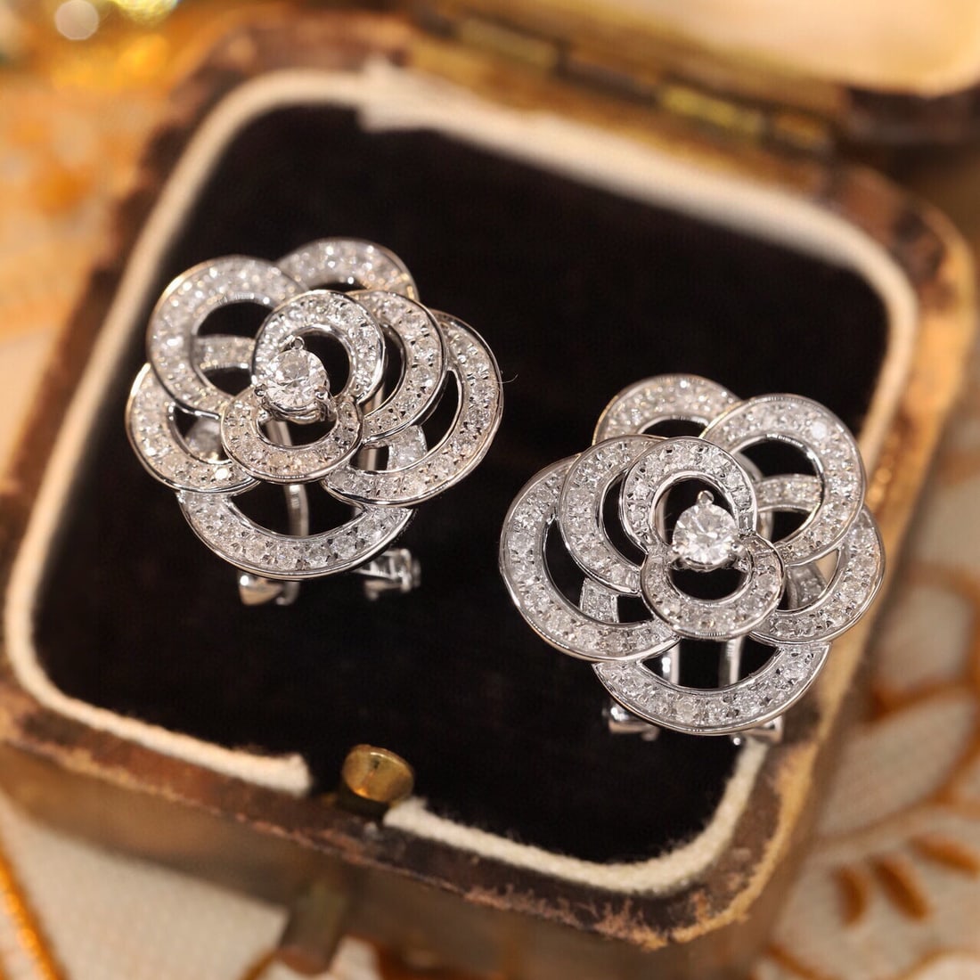 14k Gold 0.9 Ct Natural H Diamond Earrings - 4