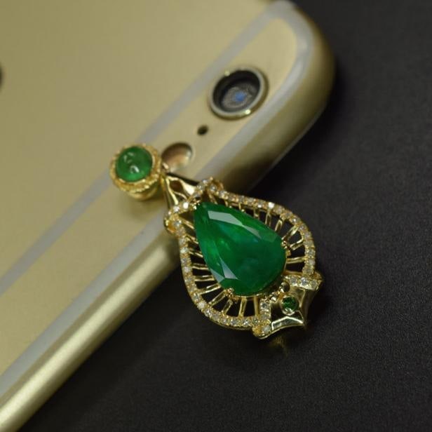 14k Gold 3.40 Ctw Vivid Green Natural Emerald & Diamond Pendant( Without Chain ) - 3