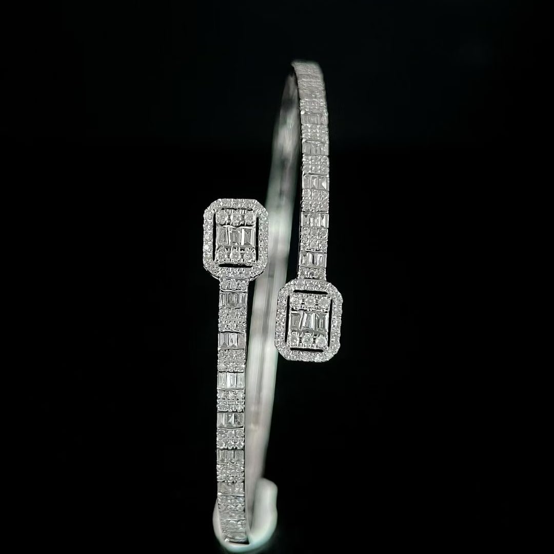14k Gold 1.2 Ct Natural H Diamond Bangle - 3