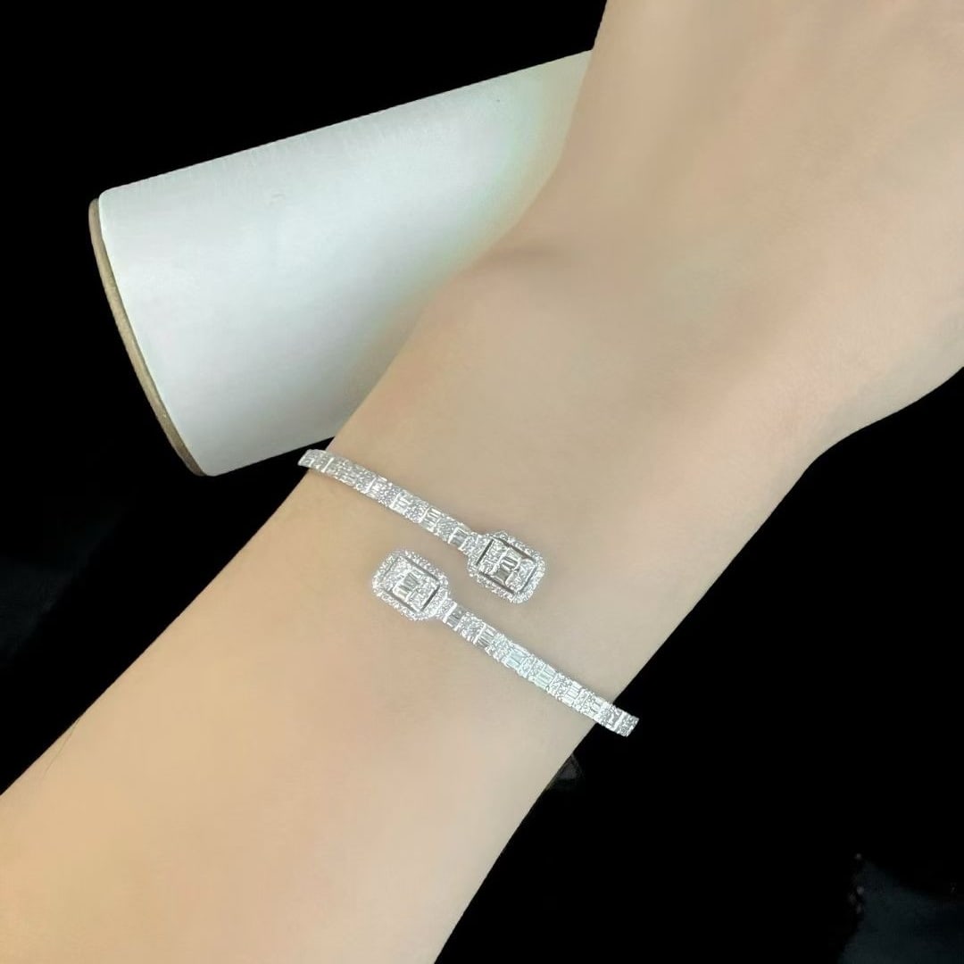 14k Gold 1.2 Ct Natural H Diamond Bangle - 6