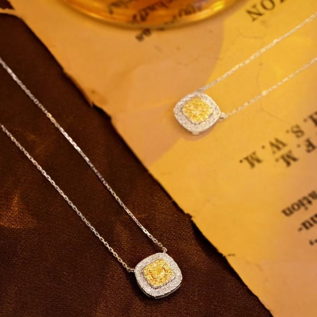 14k Gold 0.4 Ct Natural Color Diamond Necklace - 2
