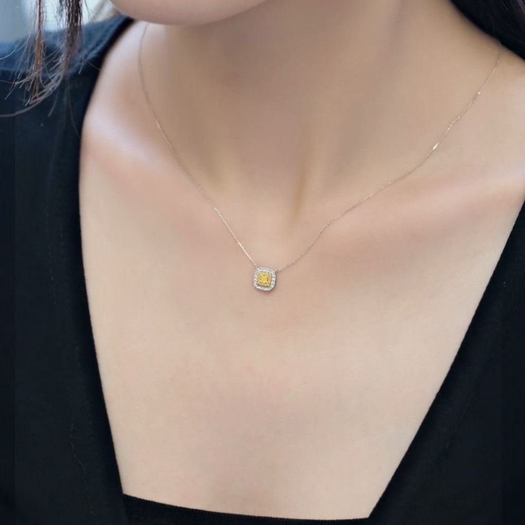 14k Gold 0.4 Ct Natural Color Diamond Necklace - 5