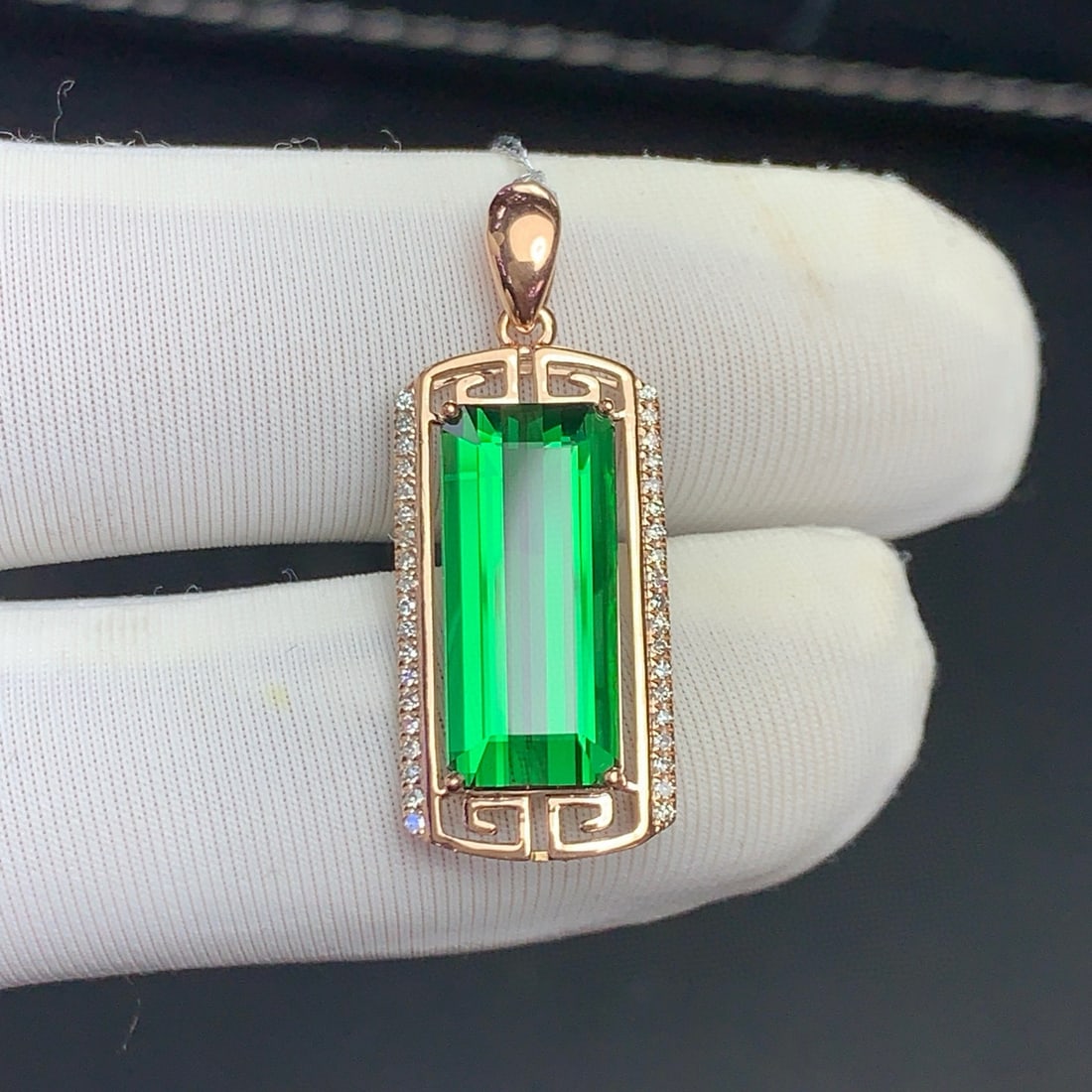 14k Gold 4.3 Ct Natural Tourmaline & Diamond Pendant( Without Chain ) - 6