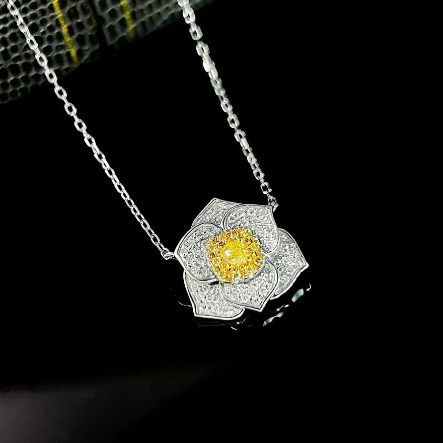 14k Gold 0.55 Ct Natural Color Diamond Necklace - 2
