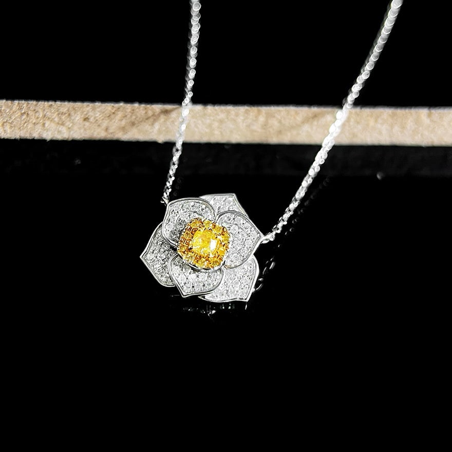 14k Gold 0.55 Ct Natural Color Diamond Necklace - 5