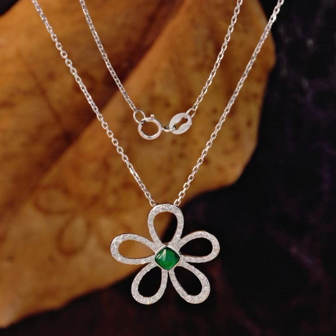 14k Gold 0.72 Ctw Vivid Green Natural Emerald & Diamond & Flowers Pendant( Without Chain ) - 2