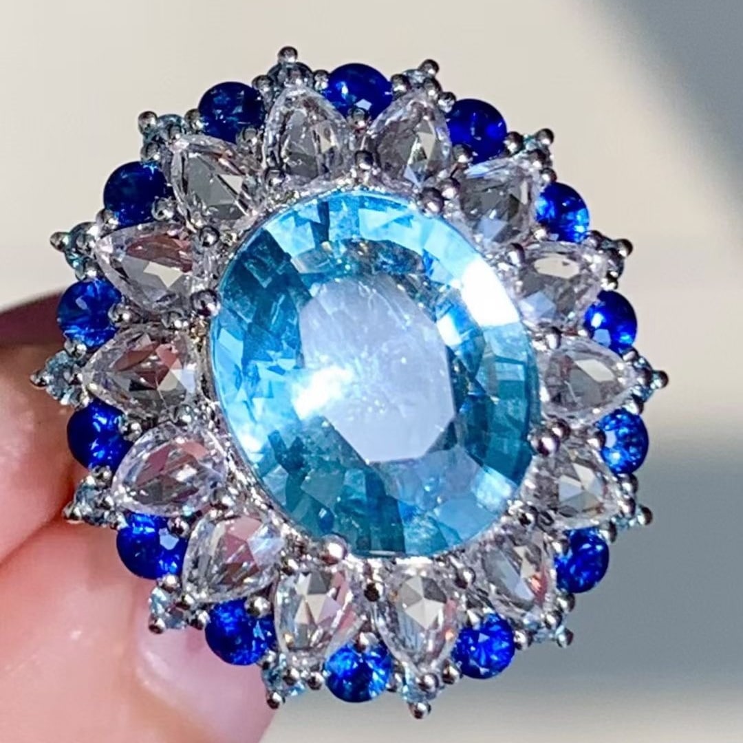 14k Gold 4.3 Ct Natural Aquamarine & Diamond & Sapphire Ring - 6