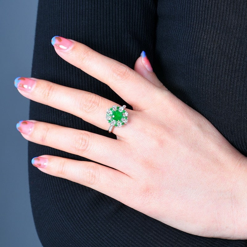 14k Gold 1.36 Ctw Vivid Green Natural Emerald & Diamond Ring - 2
