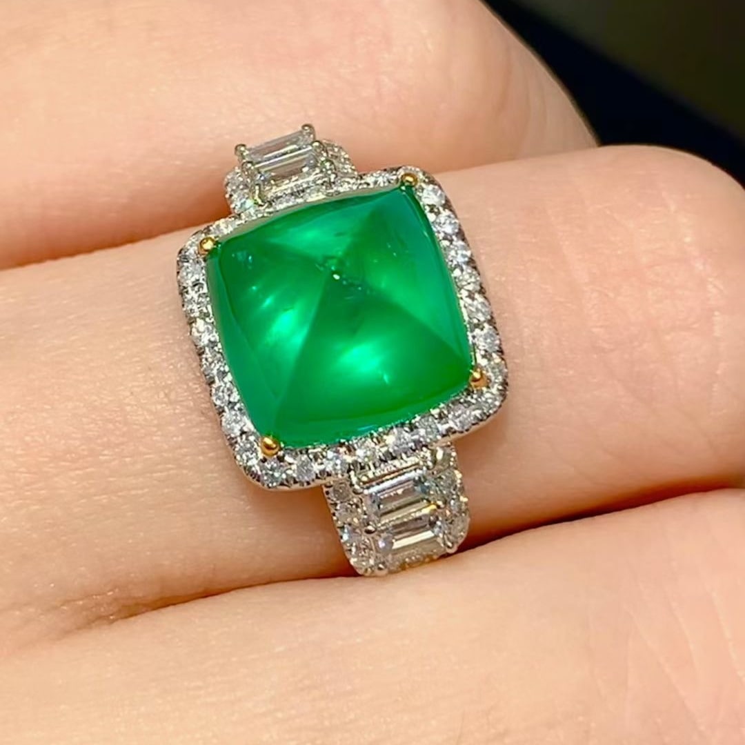 14k Gold 4.3 Ct Vivid Green Natural Emerald & Diamond Ring - 5