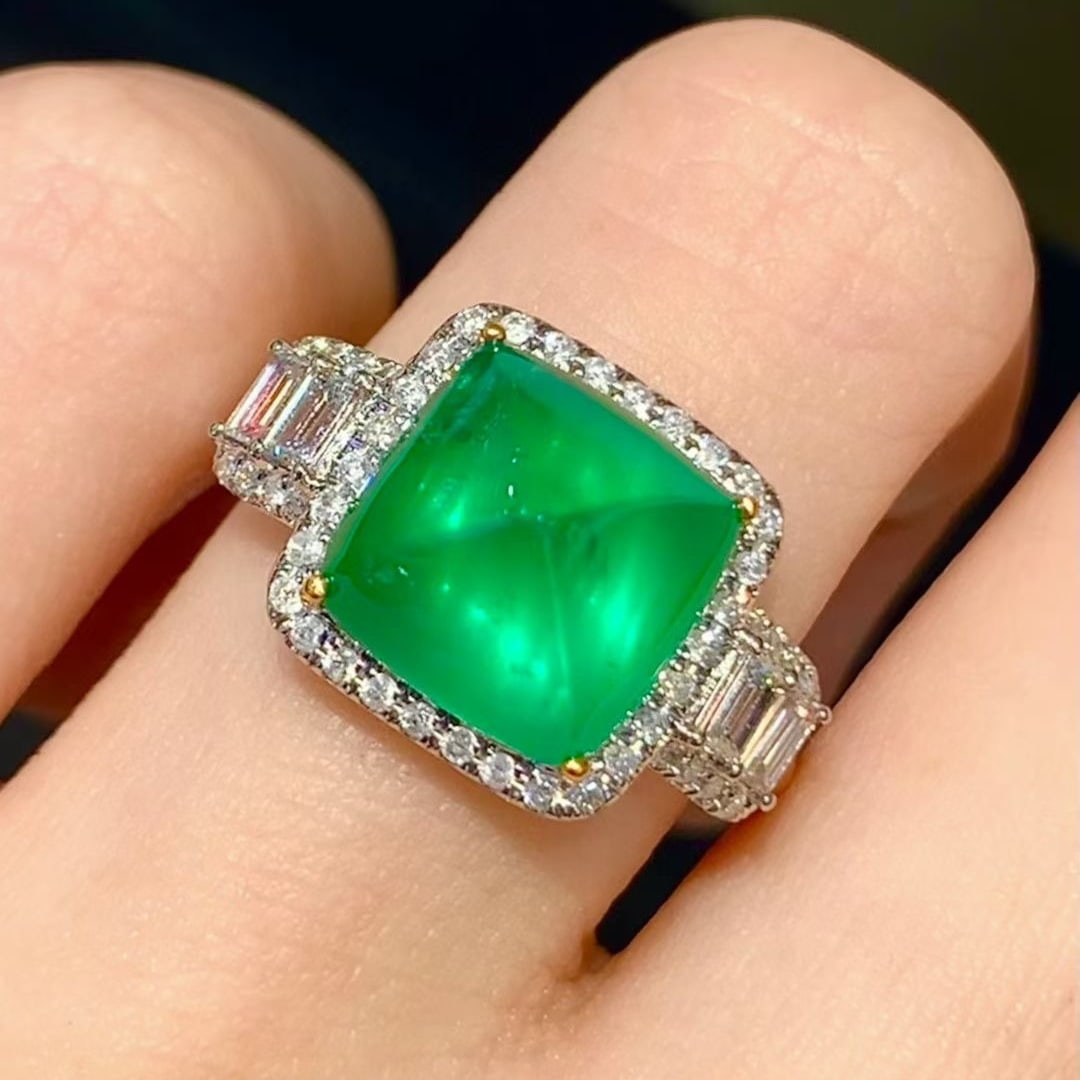 14k Gold 4.3 Ct Vivid Green Natural Emerald & Diamond Ring - 6