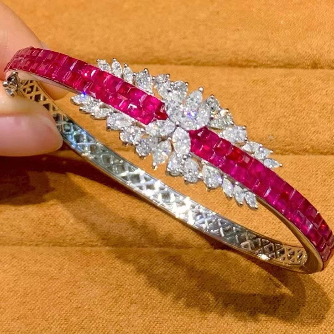 14k Gold 6.5 Ct Natural Ruby & Diamond Bangle - 8