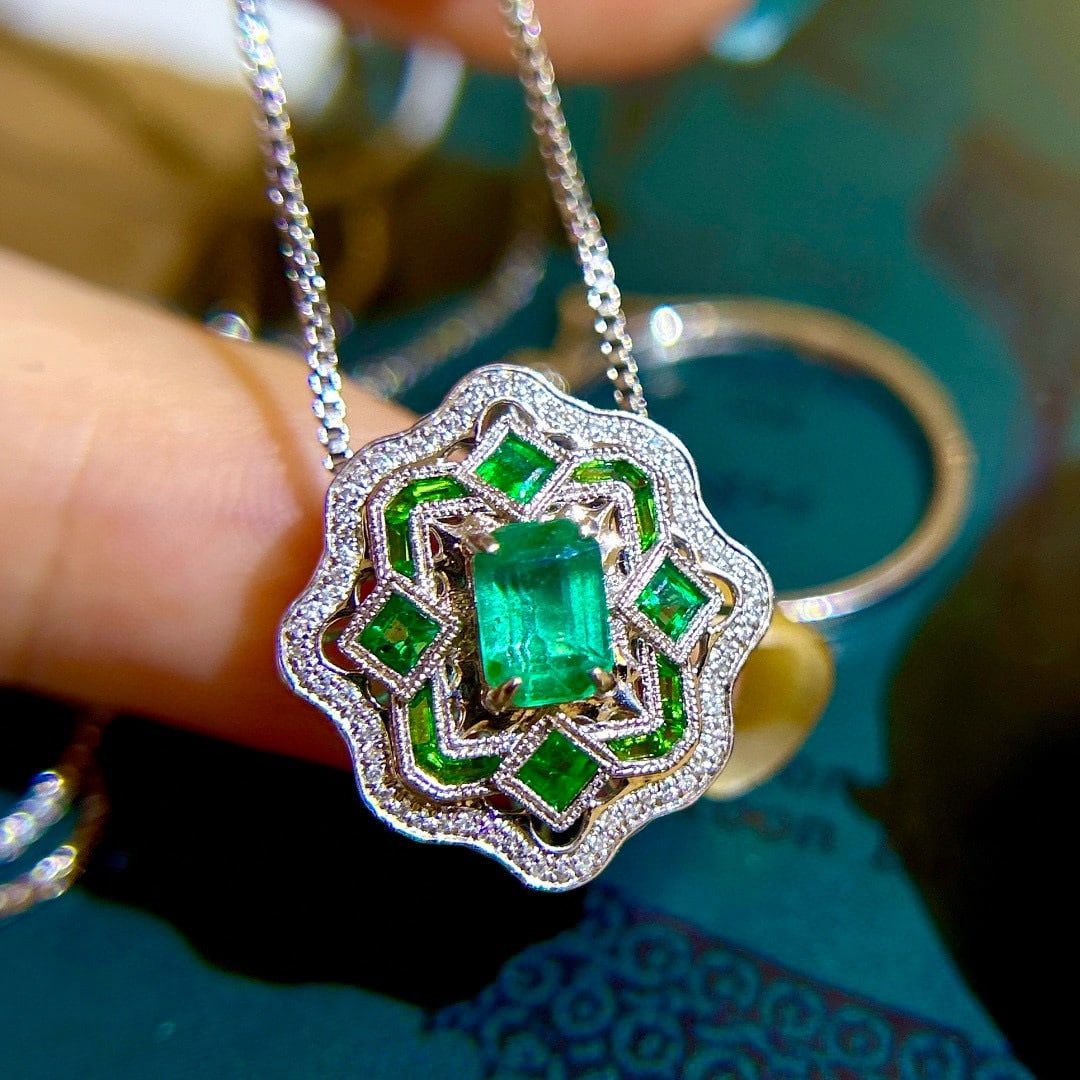 14k Gold 1.2 Ctw Vivid Green Natural Emerald & Diamond Ring/pendant( Without Chain ) - 4
