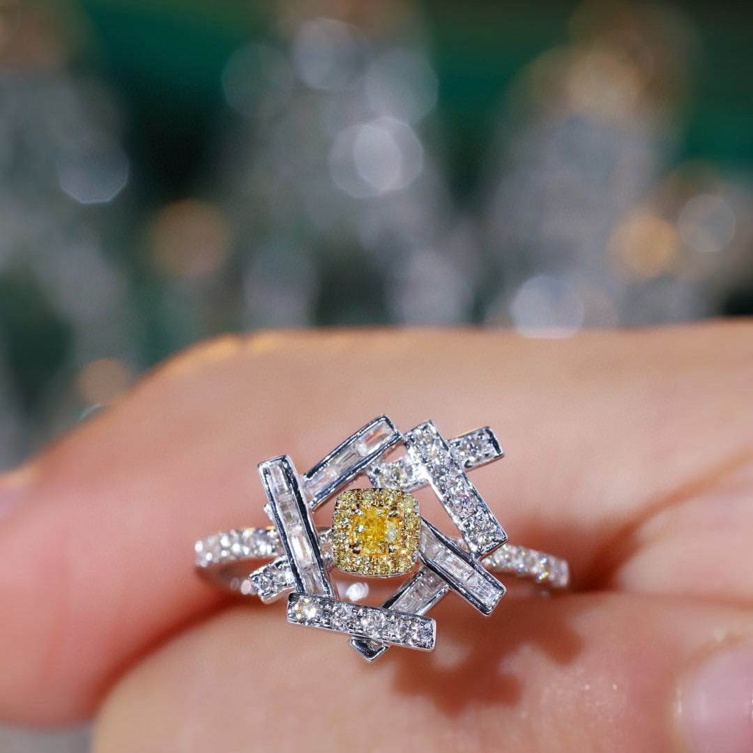 14k Gold 0.6 Ctw Natural Yellow Diamond & Diamond Ring - 6