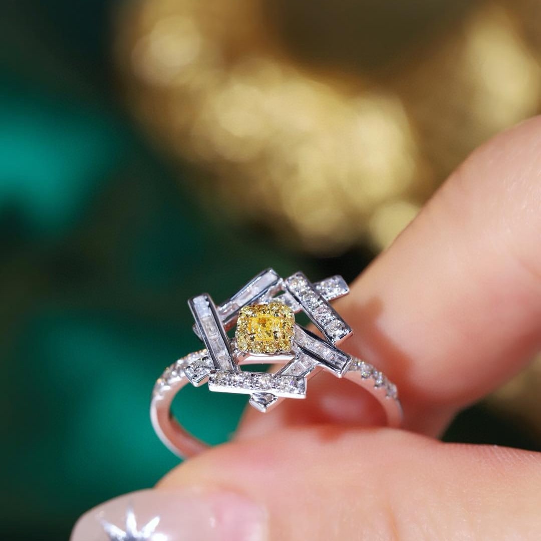14k Gold 0.6 Ctw Natural Yellow Diamond & Diamond Ring - 7