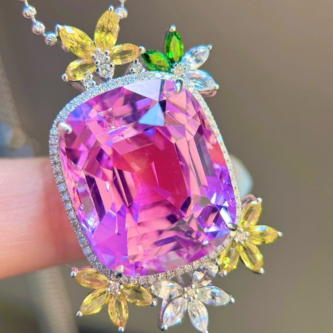 14k Gold 34.86 Ctw Natural Kunzite & Diamond Pendant( Without Chain ): Ref:231091239 // gold content:14k gold // main gemstone:kunzite // shape:cushion // carat weight:34. 50ct // color:purple // treatment:natural // // adjacent gemstone 2 : diamond // shape:round //
