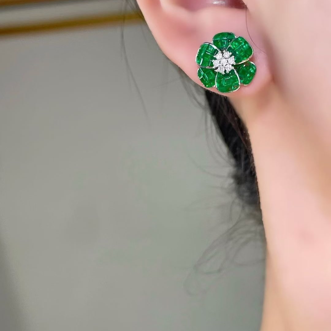 14k Gold 3.3 Ct Vivid Green Natural Emerald & Diamond & Flowers Earrings - 2