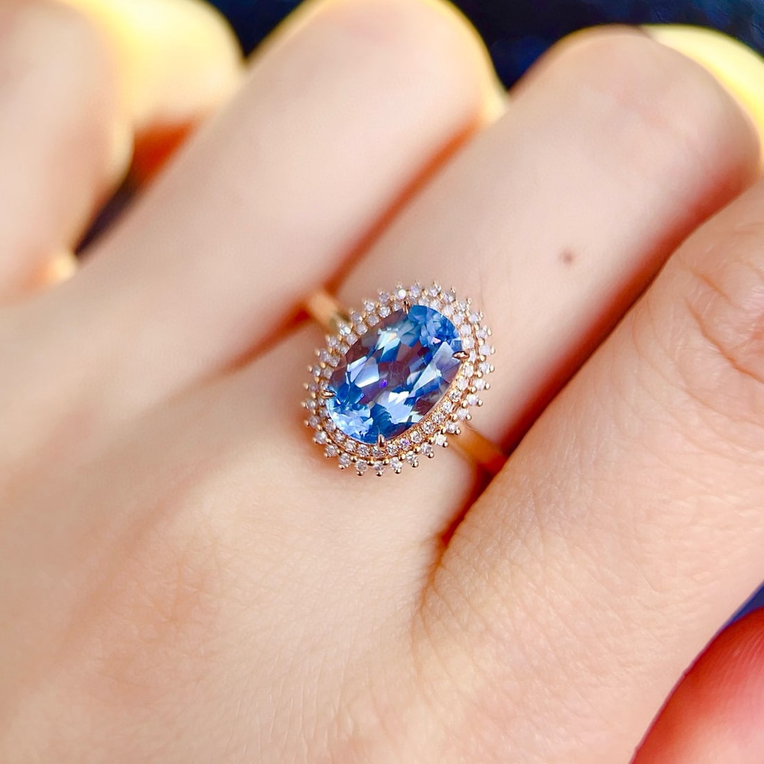 14k Gold 1.92 Ct Natural Aquamarine & Diamond Ring - 6