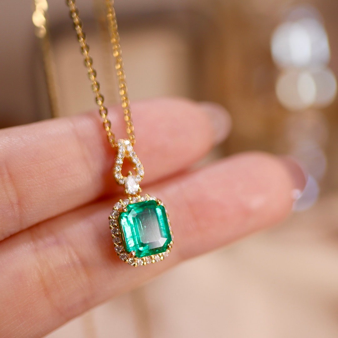 14k Gold 3.06 Ctw Natural Emerald & Diamond Pendant( Without Chain ) - 2