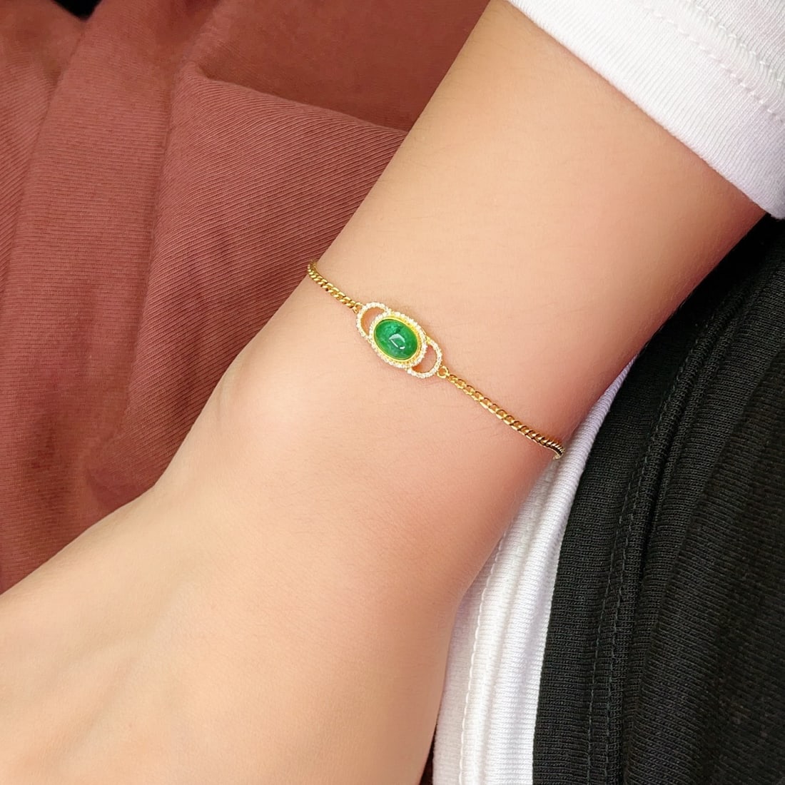14k Gold 1.15 Ct Vivid Green Natural Emerald & Diamond Bracelet - 4