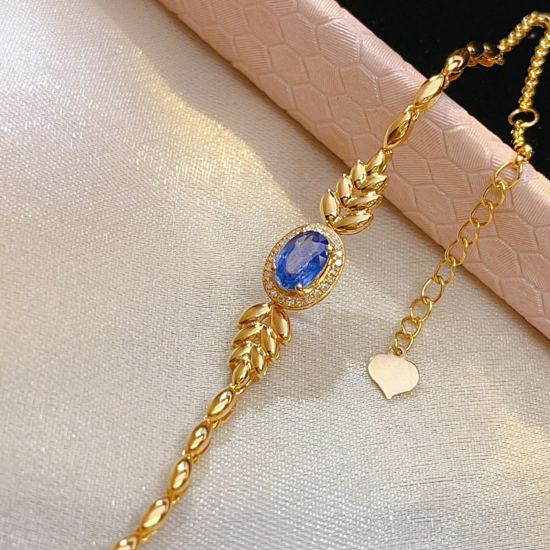 14k Gold 0.70 Ct Natural Sapphire & Diamond Bracelet - 4