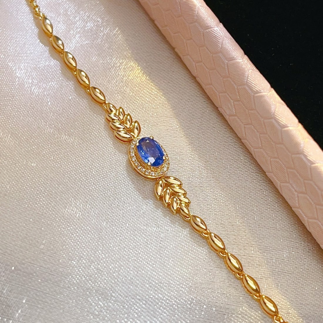 14k Gold 0.70 Ct Natural Sapphire & Diamond Bracelet - 6