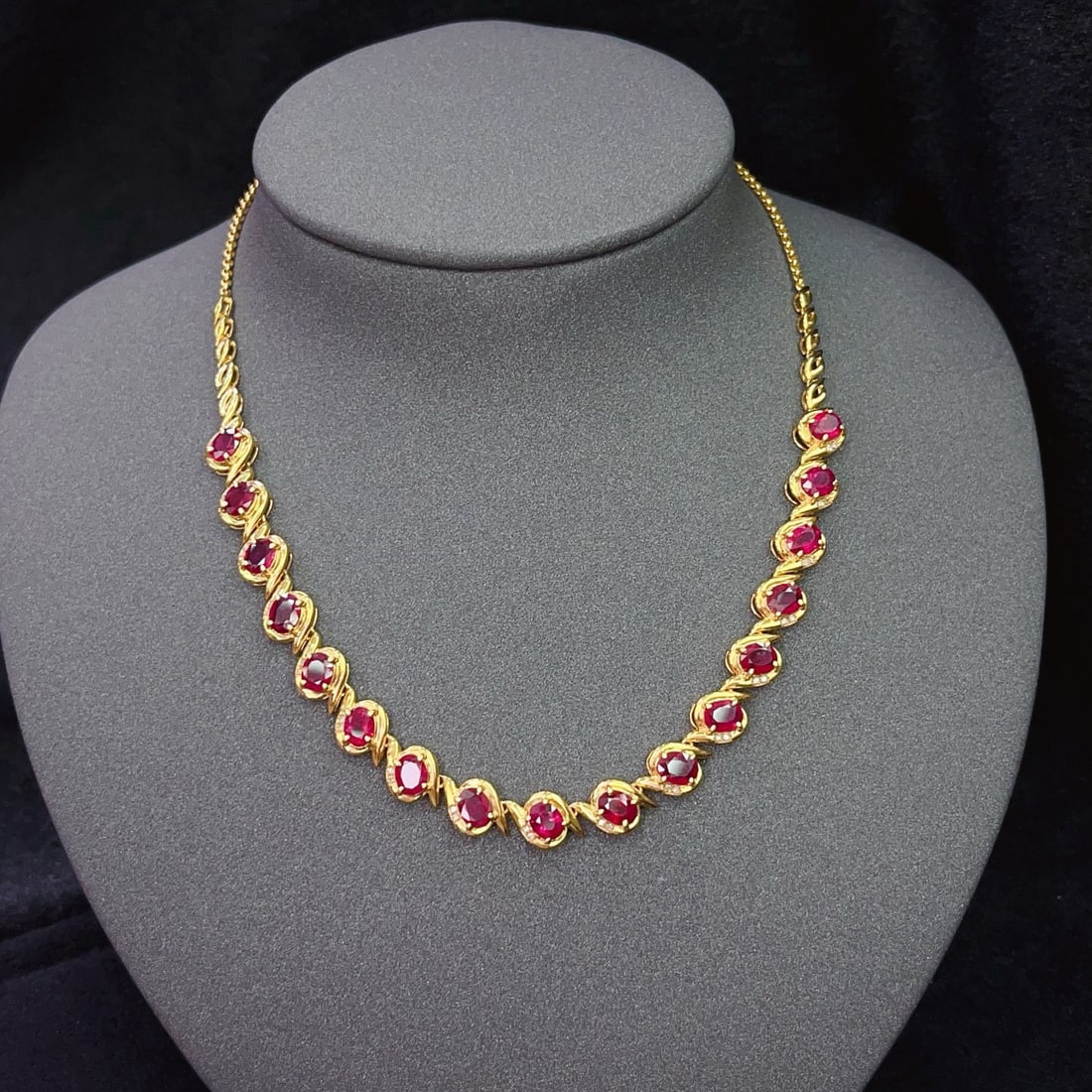 14k Gold 6.68 Ct Natural Ruby & Diamond Necklace - 3