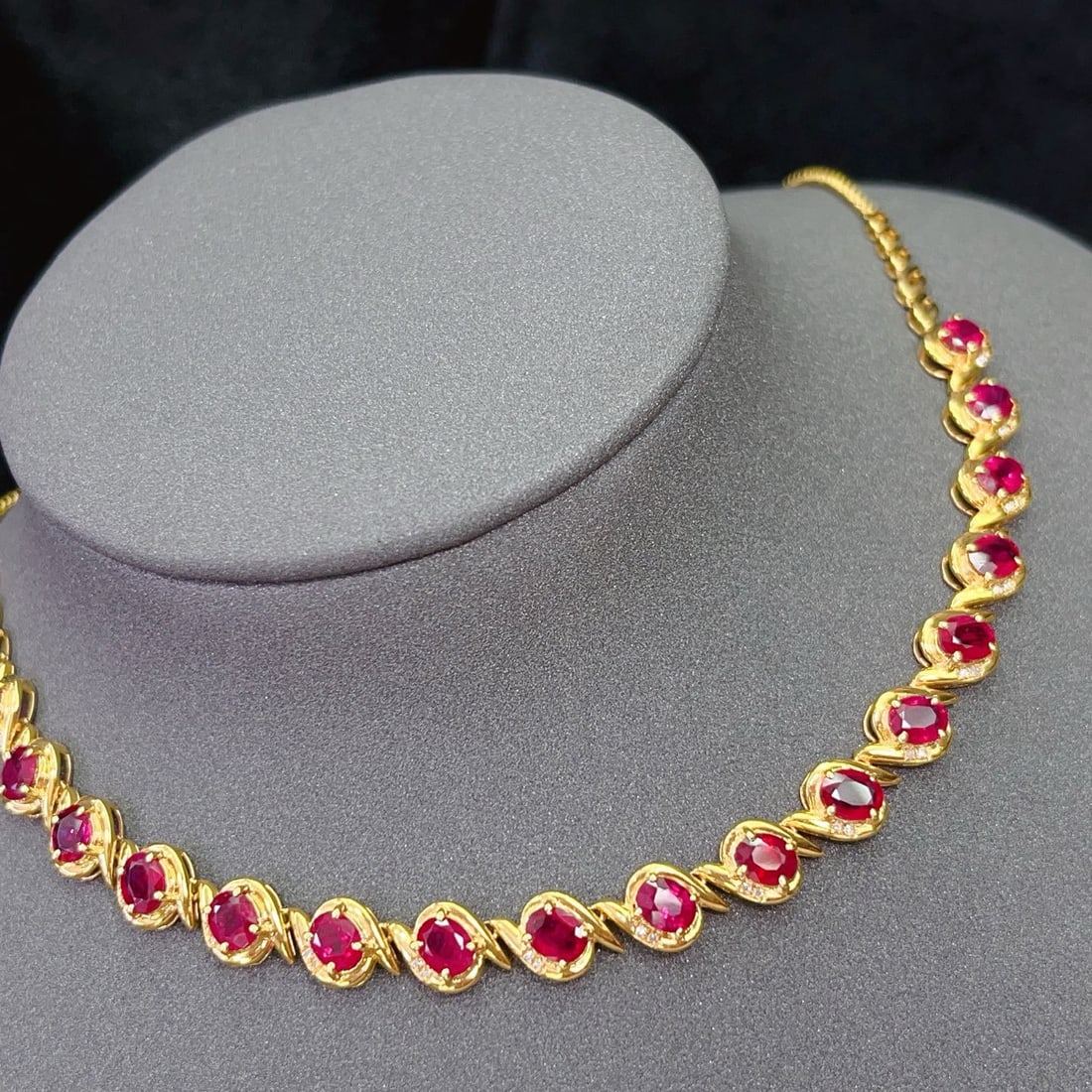 14k Gold 6.68 Ct Natural Ruby & Diamond Necklace - 4
