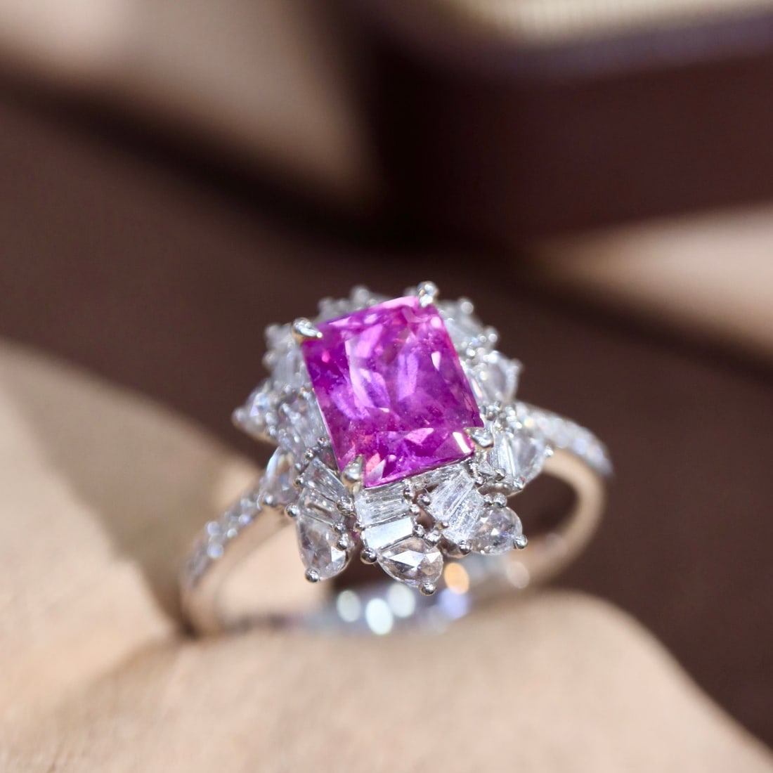 14k Gold 2.75 Ctw Natural Sapphire & Diamond Ring - 4