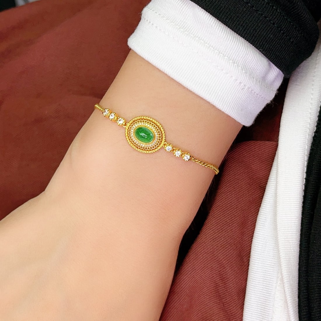 14k Gold 1.15 Ct Vivid Green Natural Emerald & Diamond & Sapphire Bracelet - 3