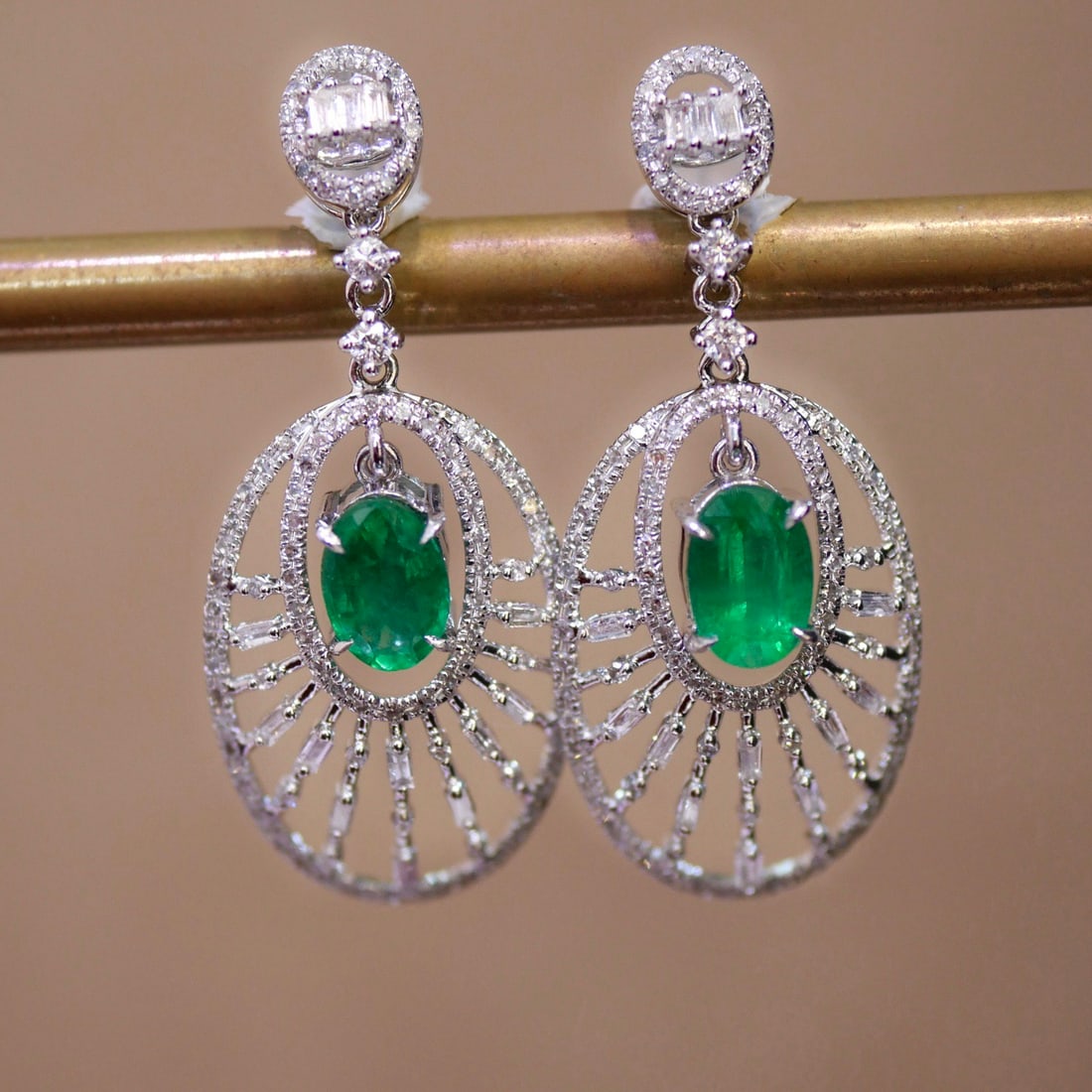 14k Gold 1.51 Ctw Natural Emerald & Diamond Earrings - 3