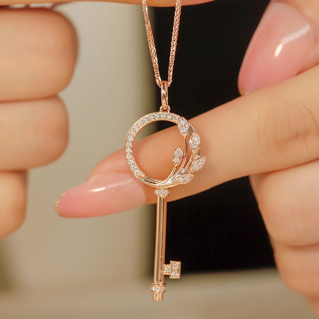 14k Gold 0.18 Ct Natural H Diamond Necklace: Ref:231092090 // gold content:14k gold // main gemstone:diamond // shape:round // carat weight:0. 18ct // clarity grade:vs-si // color:h // treatment:natural // cut grade:g // Condition: New Low