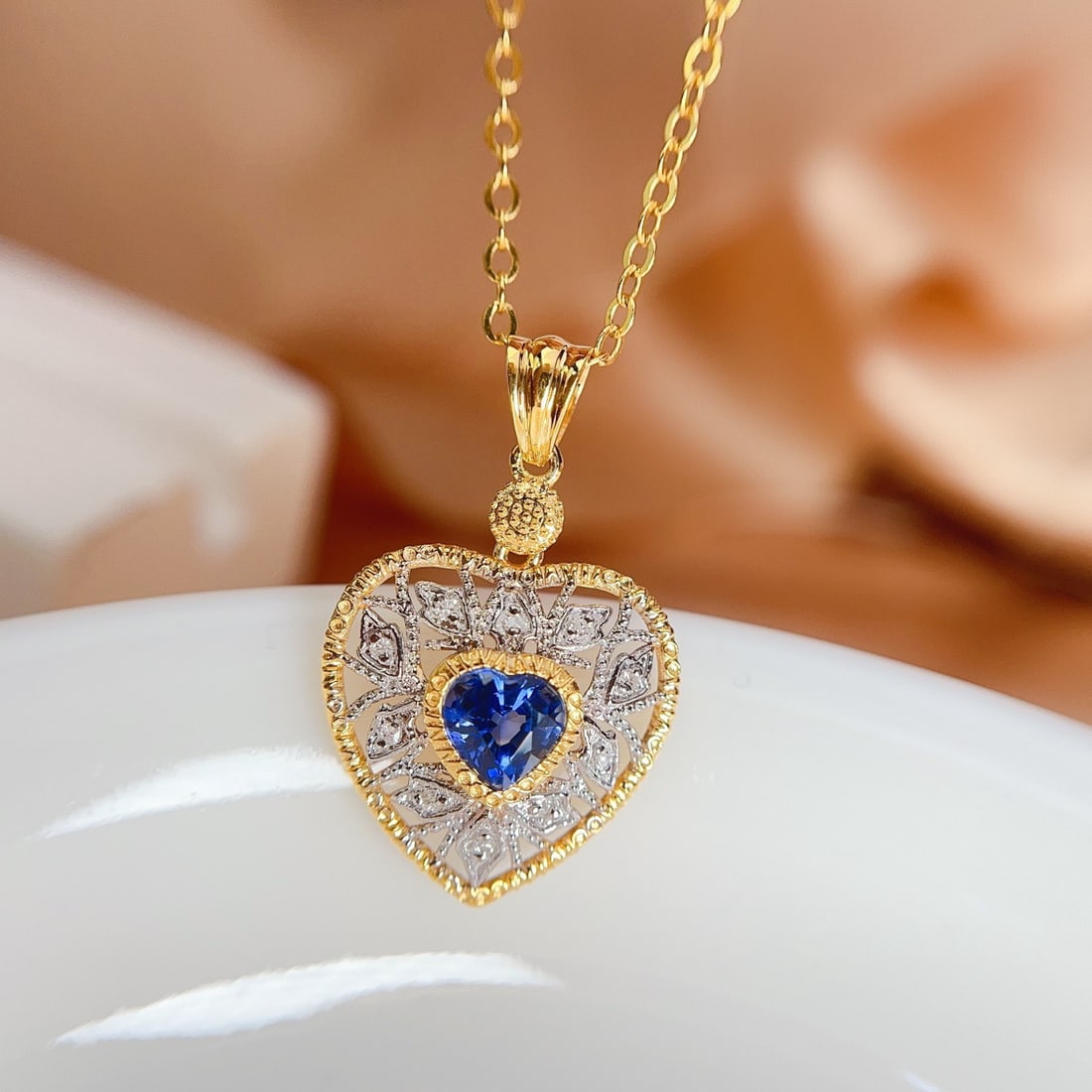 14k Gold 0.80 Ct Natural Sapphire & Diamond Pendant( Without Chain ): Ref:231092095 // gold content:14k gold // main gemstone:sapphire // shape:heart // carat weight:0. 80ct // color:blue // treatment:natural // // adjacent gemstone 2 : diamond // number of stones:10