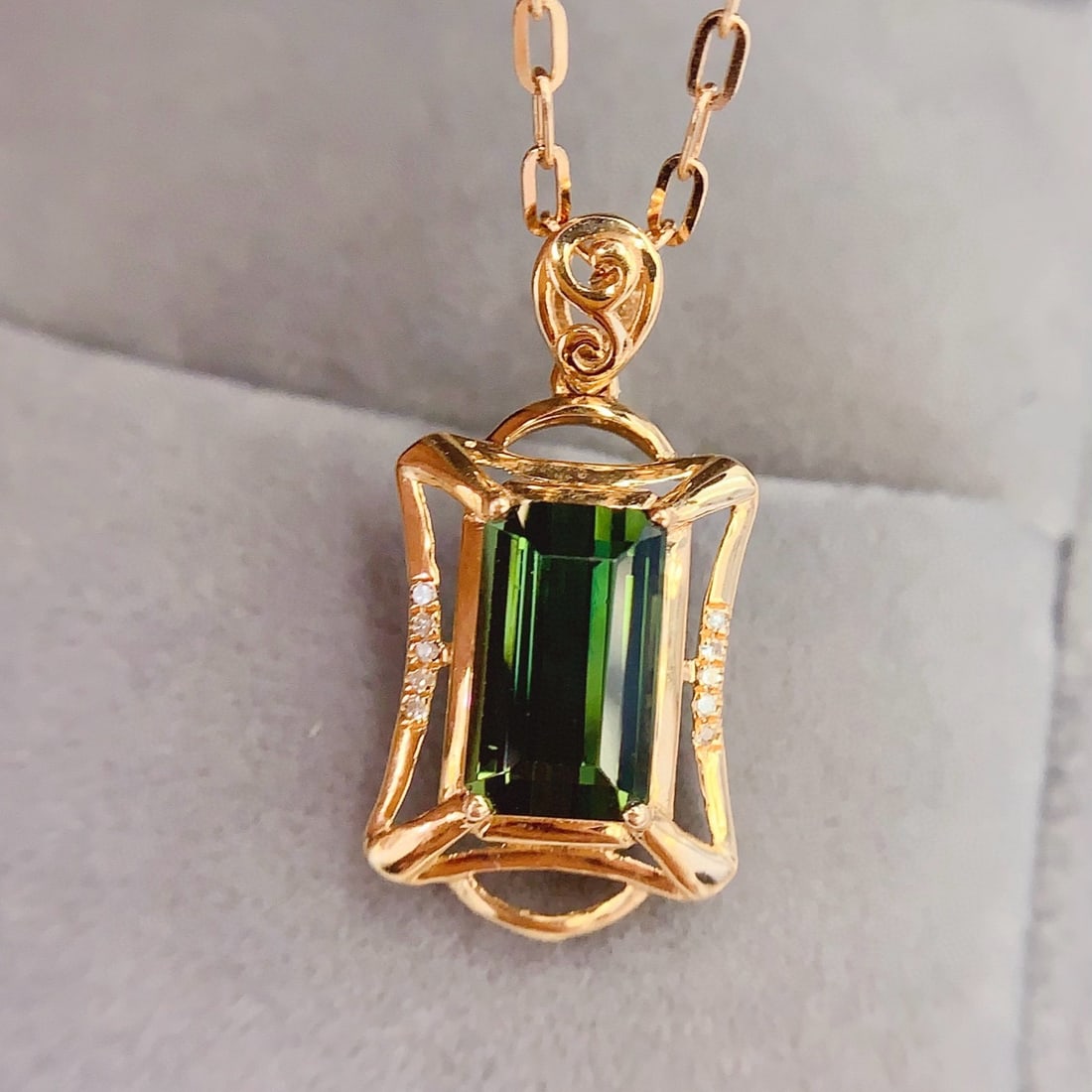 14k Gold 2.3 Ct Natural Tourmaline & Diamond Pendant( Without Chain ) - 3