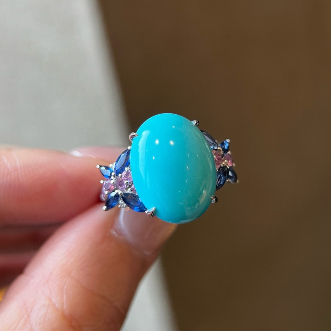 14k Gold 6.53 Ctw Natural Blue Turquoise & Diamond Ring: Ref:231092114 // gold content:14k gold // ring size:7. 25us // // main gemstone:blue turquoise // shape:oval // carat weight:6. 49ct // color:blue // treatment:natural // // adjacent gemstone 2 :