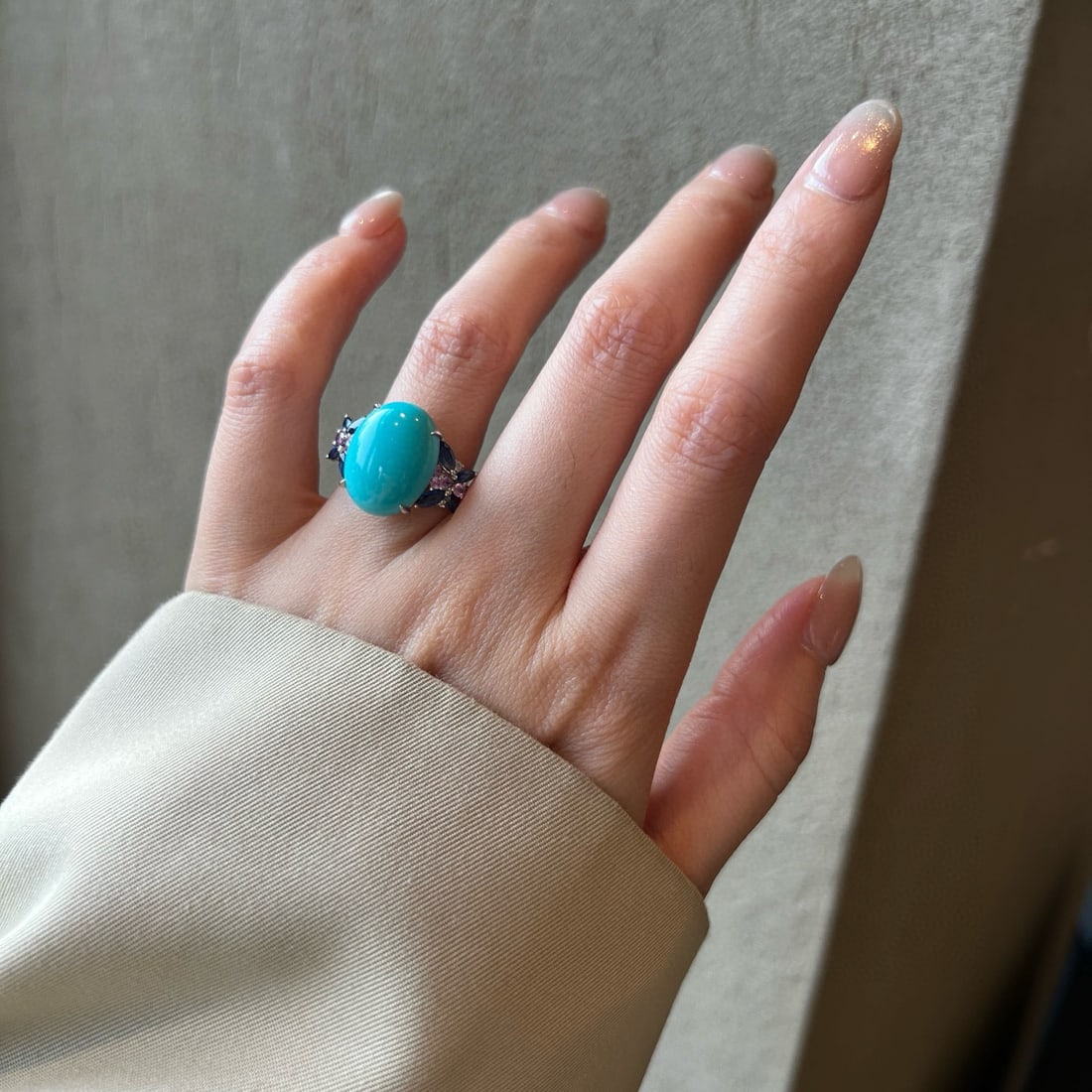 14k Gold 6.53 Ctw Natural Blue Turquoise & Diamond Ring - 4
