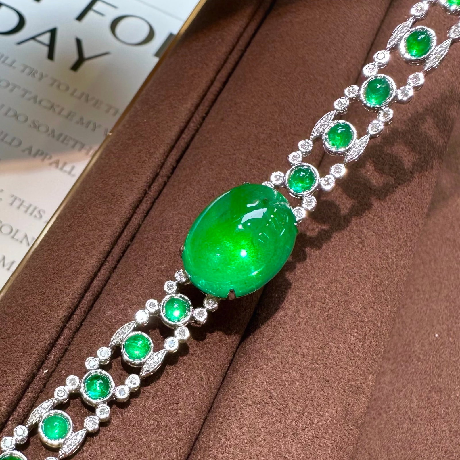 14k Gold 12.68 Ctw Vivid Green Natural Emerald & Diamond Bracelet - 3