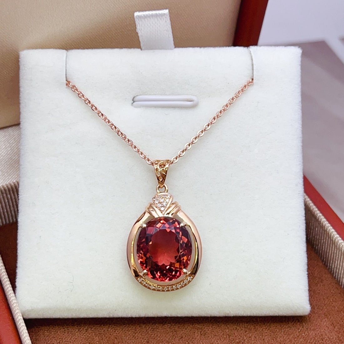 14k Gold 5.00 Ct Natural Tourmaline & Diamond Pendant( Without Chain ): Ref:231092126 // gold content:14k gold // main gemstone:tourmaline // shape:oval // carat weight:5. 00ct // color:red // treatment:natural // // adjacent gemstone 2 : diamond // number of stones:23