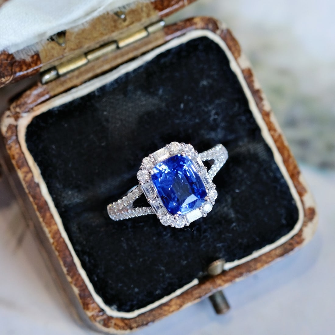 14k Gold 2.79 Ctw Natural Sapphire & Diamond Ring - 5