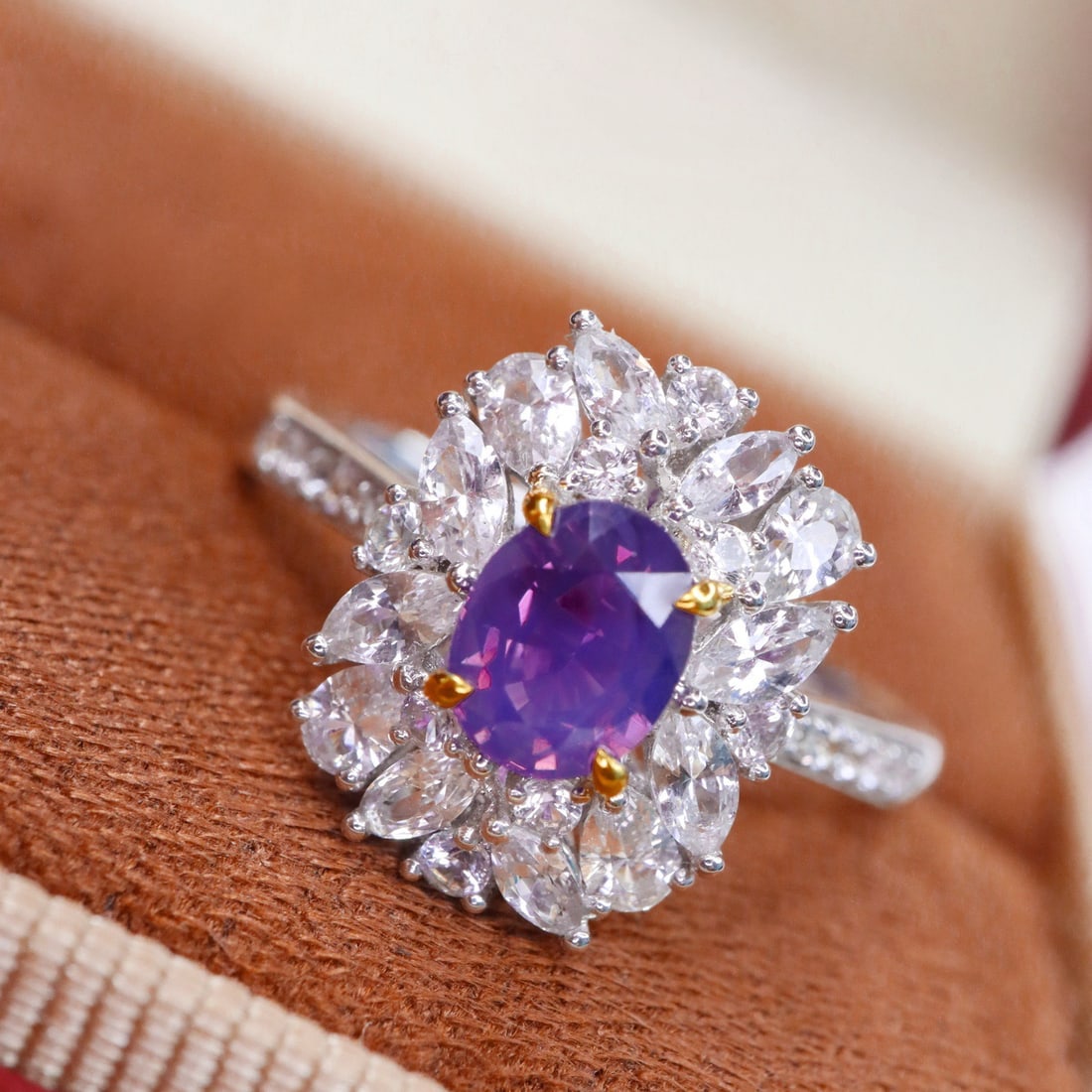 14k Gold 0.84 Ctw Natural Sapphire & Diamond Ring: Ref:231092128 // gold content:14k gold // ring size:7. 25us // // main gemstone:sapphire // shape:oval // carat weight:0. 82ct // color:purple // treatment:natural // // adjacent gemstone 2 : diamond 