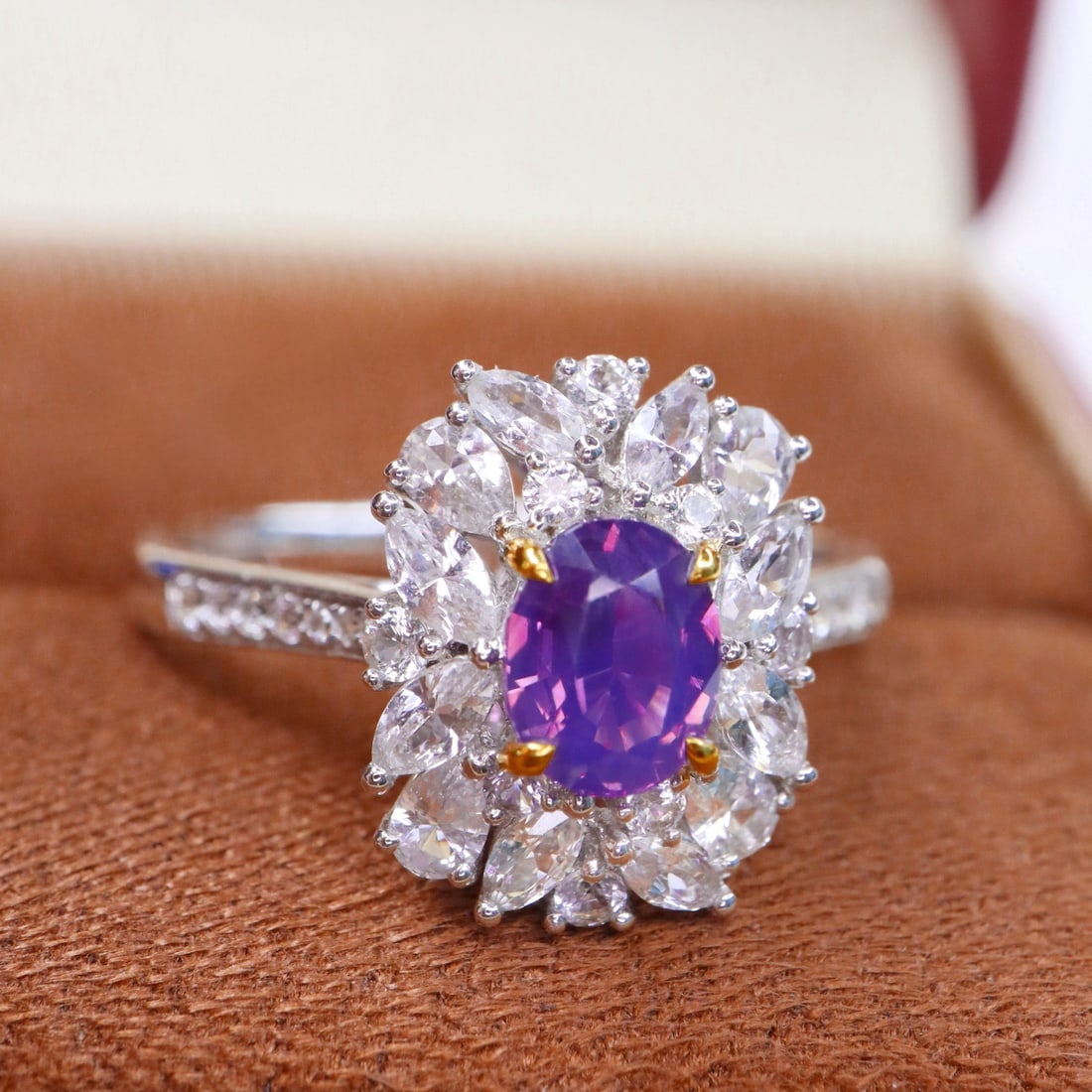 14k Gold 0.84 Ctw Natural Sapphire & Diamond Ring - 3