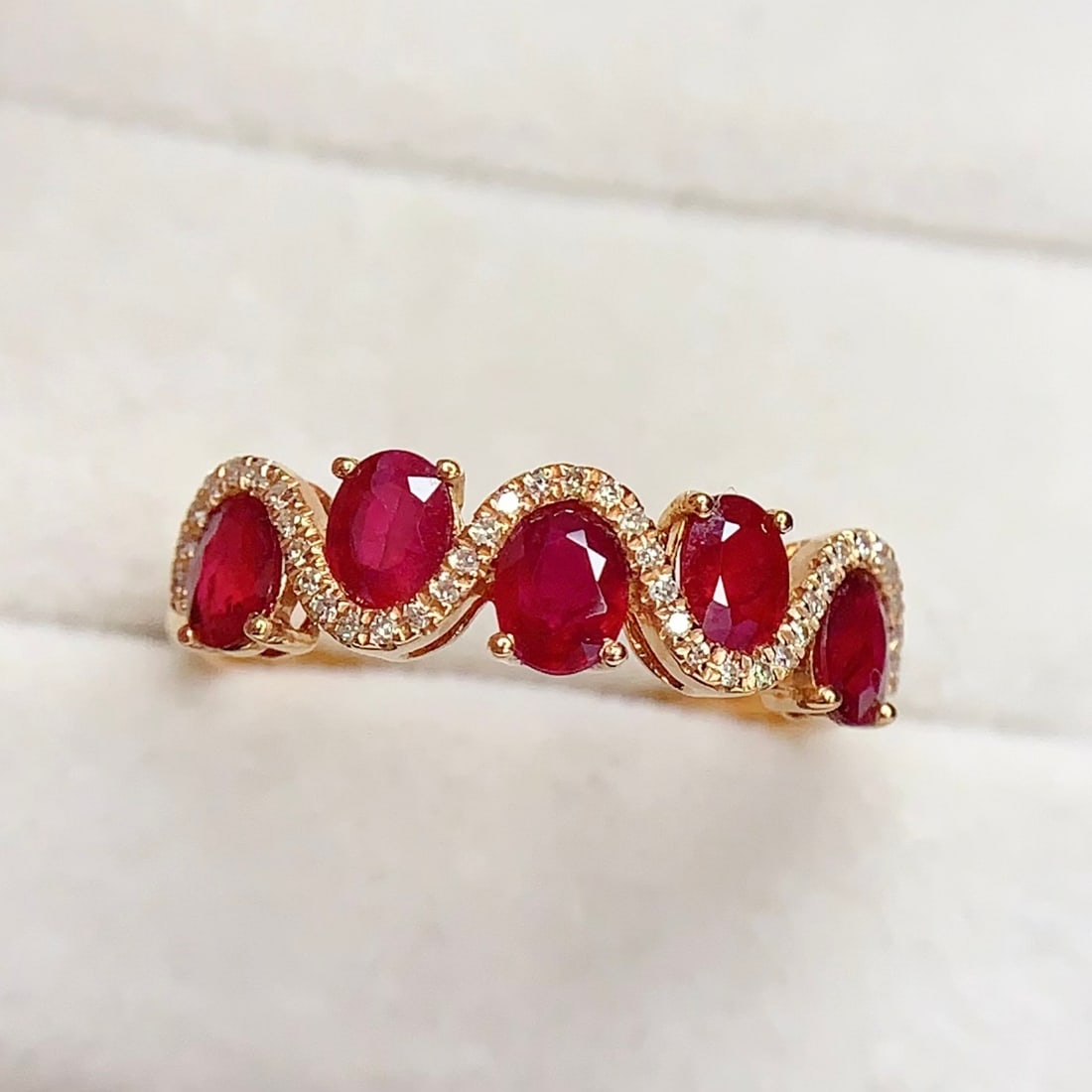 14k Gold 1.3 Ct Vivid Red Natural Ruby & Diamond Ring - 4