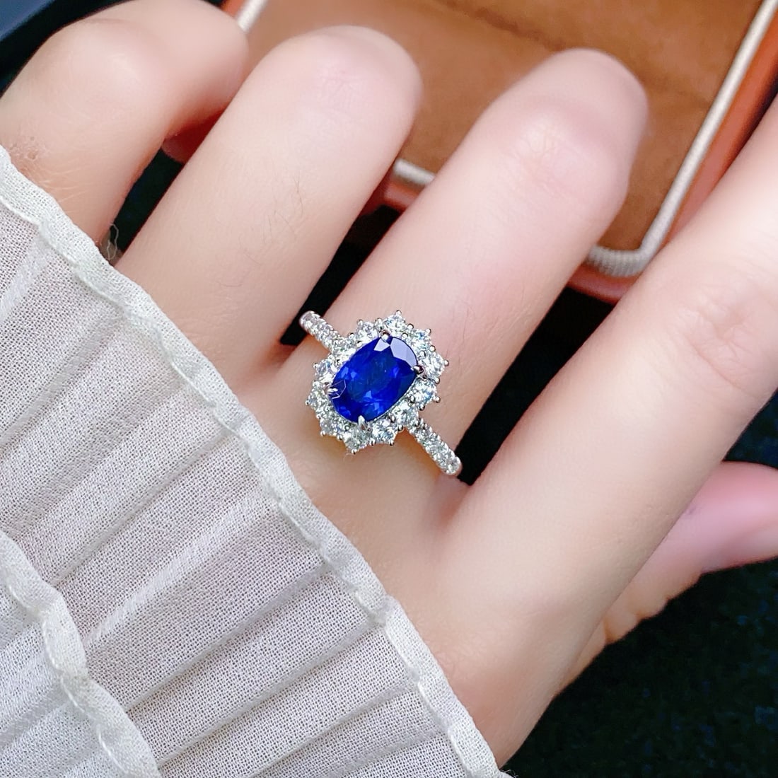 14k Gold 1.84 Ctw Natural Sapphire & Diamond Ring - 5