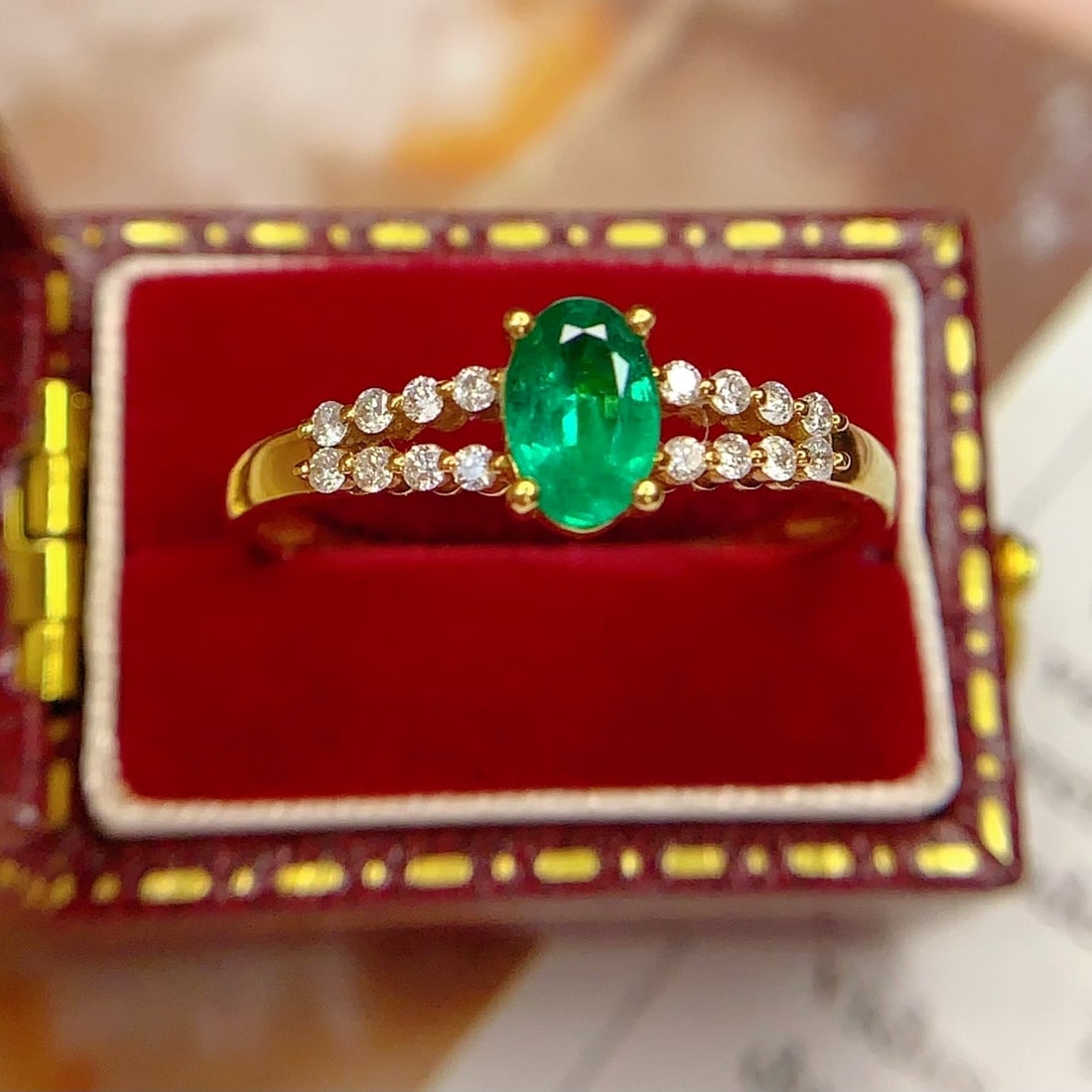 14k Gold 0.7 Ct Vivid Green Natural Emerald & Diamond Ring - 6