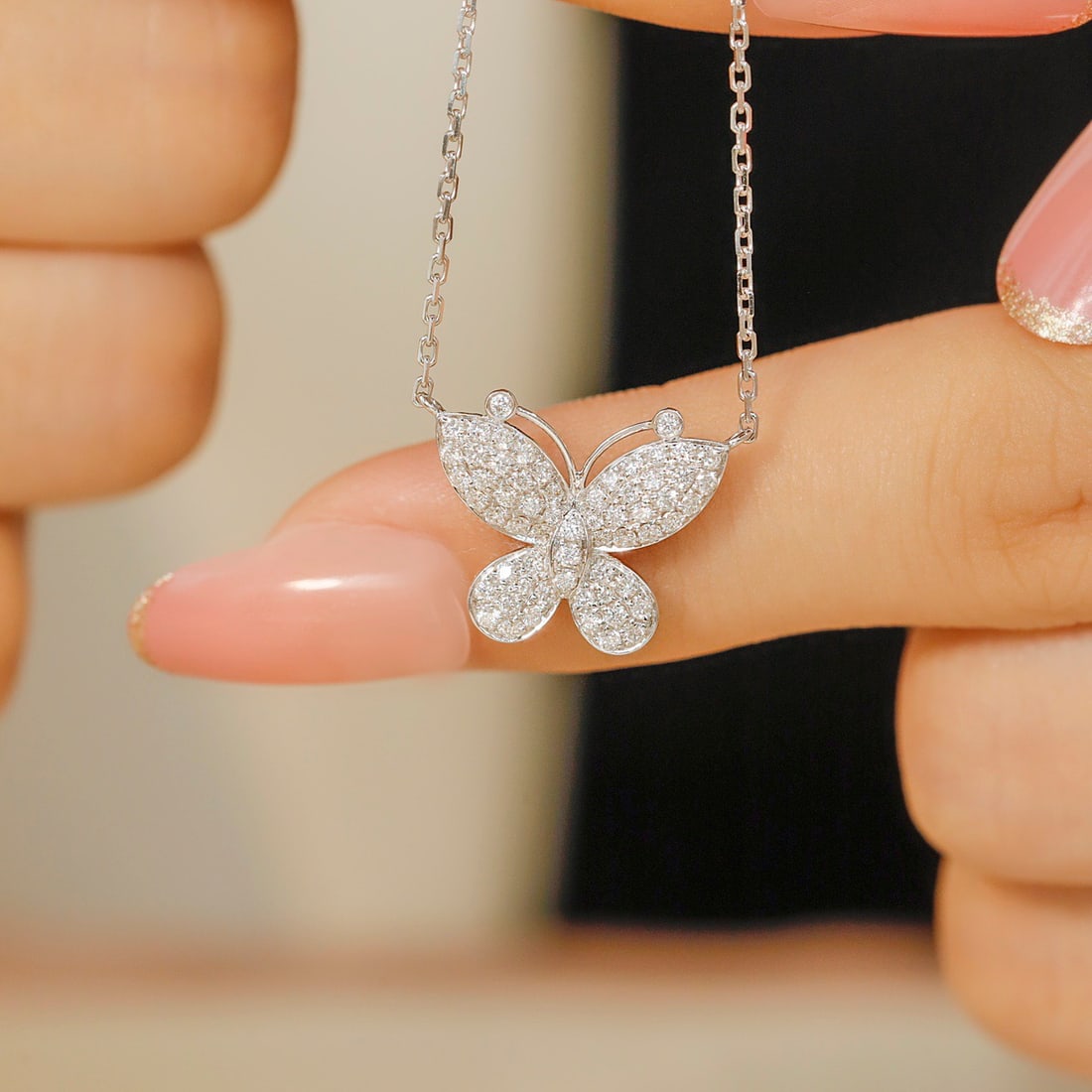 14k Gold 0.35 Ct Natural H Diamond & Butterfly Necklace: Ref:231092140 // gold content:14k gold // main gemstone:diamond // shape:round // carat weight:0. 35ct // clarity grade:vs-si // color:h // treatment:natural // cut grade:g // Condition: New Low
