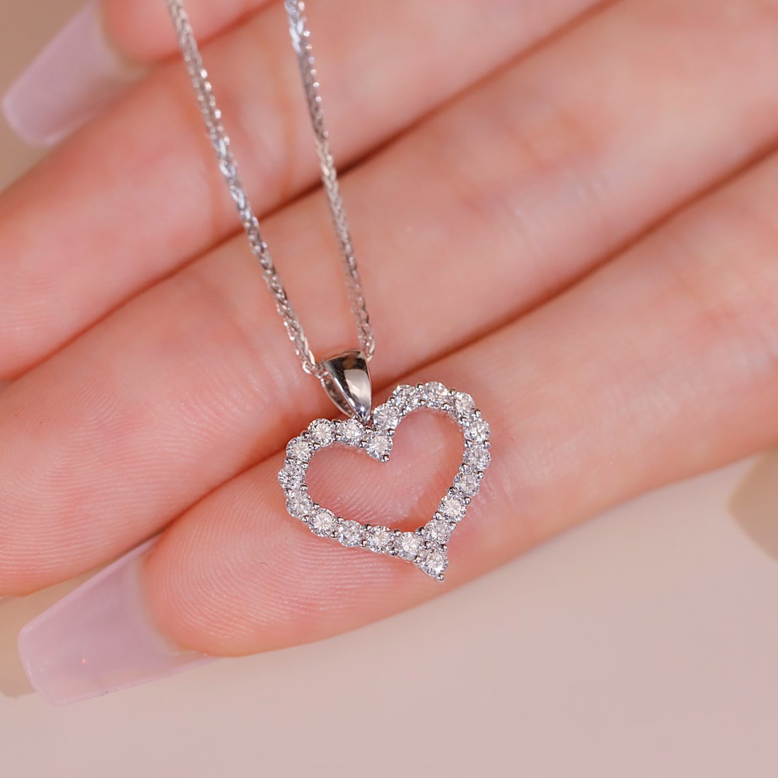 14k Gold 0.50 Ct Natural H Diamond Necklace: Ref:231092141 // gold content:14k gold // main gemstone:diamond // shape:round // carat weight:0. 50ct // clarity grade:vs-si // color:h // treatment:natural // cut grade:g // Condition: New Low