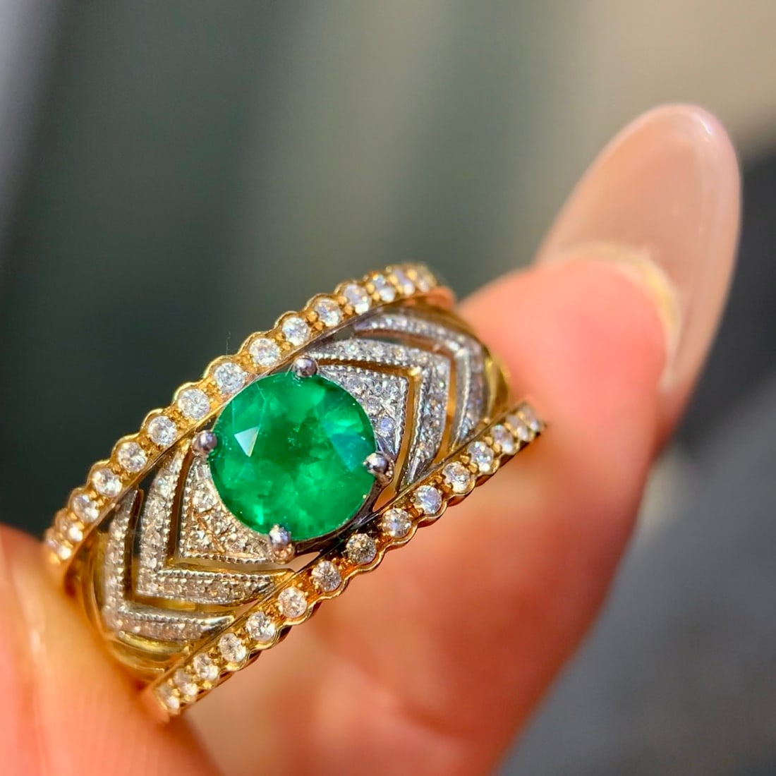 14k Gold 1.13 Ctw Vivid Green Natural Emerald & Diamond Ring - 2