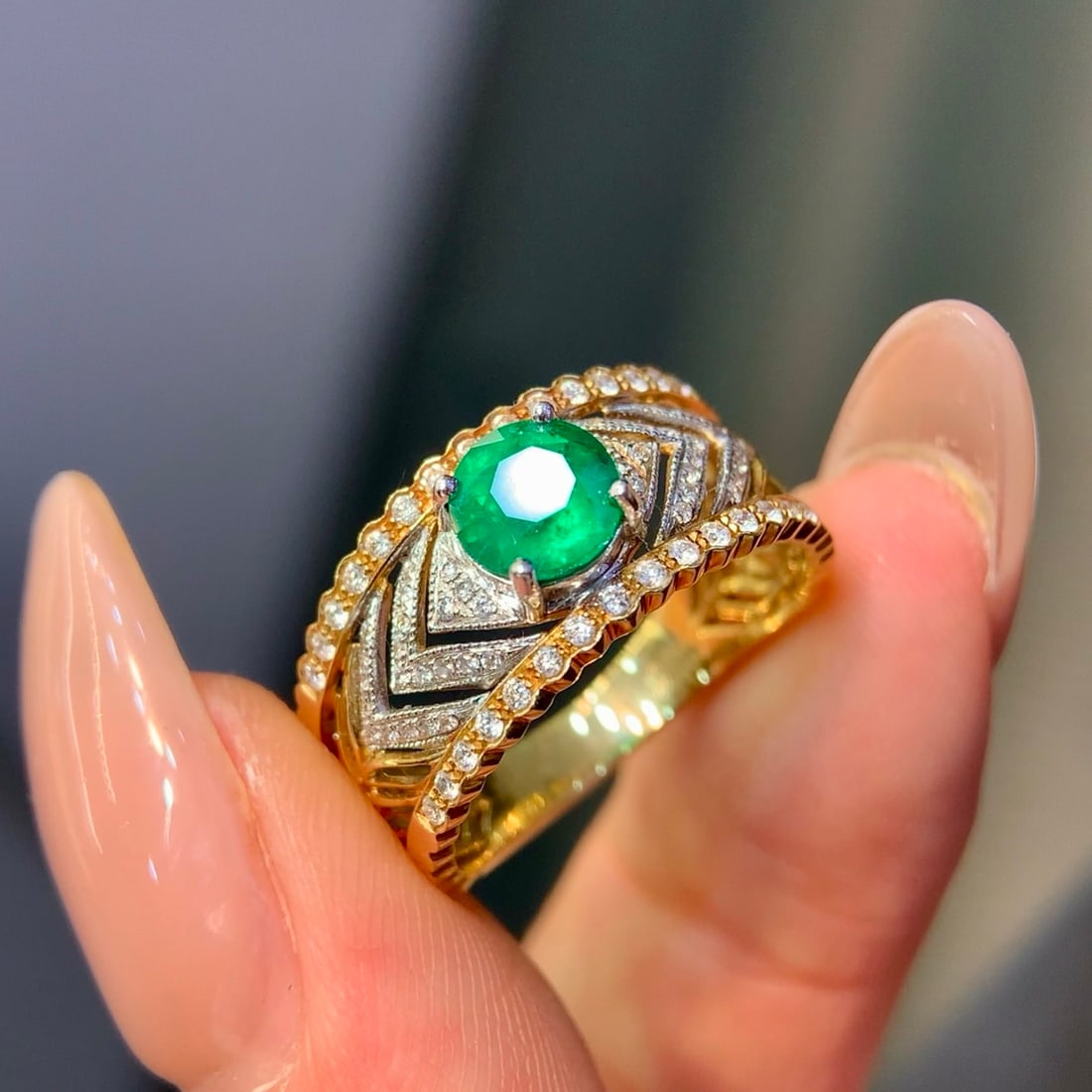14k Gold 1.13 Ctw Vivid Green Natural Emerald & Diamond Ring - 7