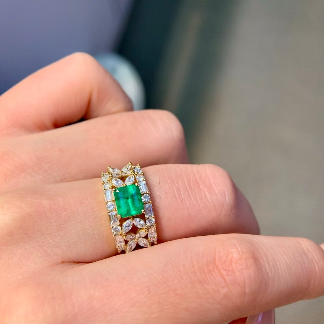 14k Gold 2.78 Ctw Vivid Green Natural Emerald & Diamond Ring - 6