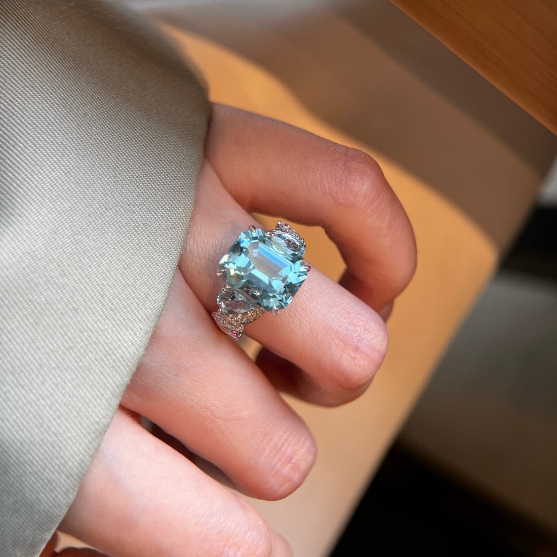 14k Gold 6.04 Ctw Natural Aquamarine & Diamond Ring - 2